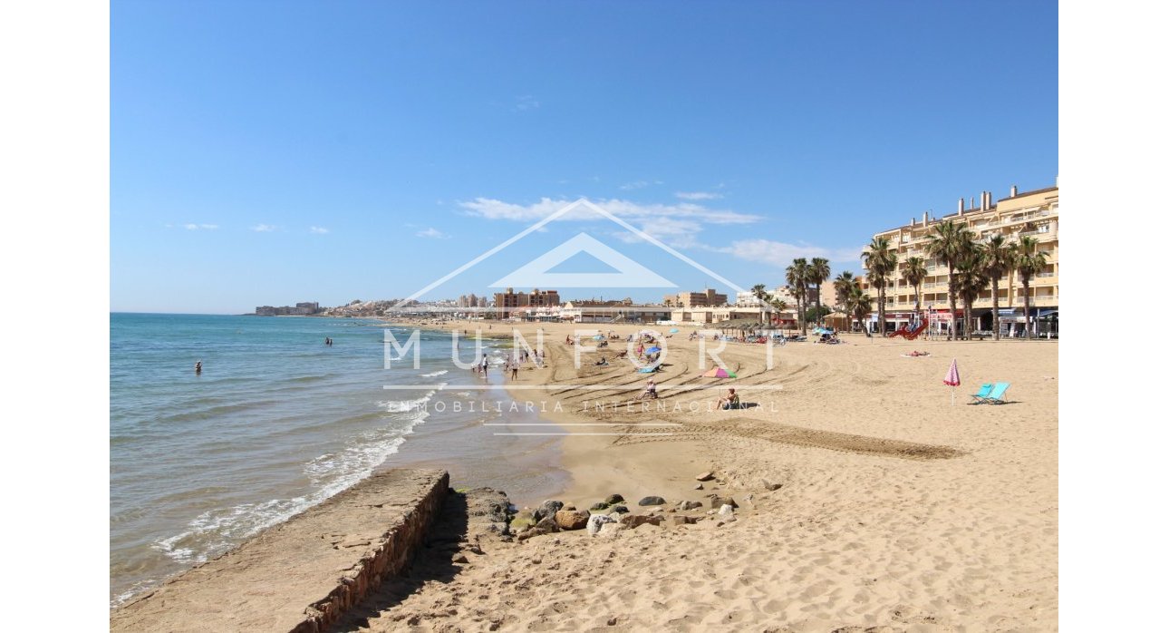 Resale - Villas -
Torrevieja - La Mata - Torrevieja