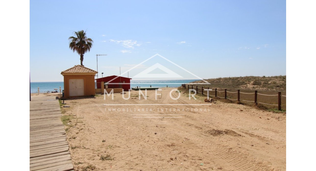 Resale - Villas -
Torrevieja - La Mata - Torrevieja