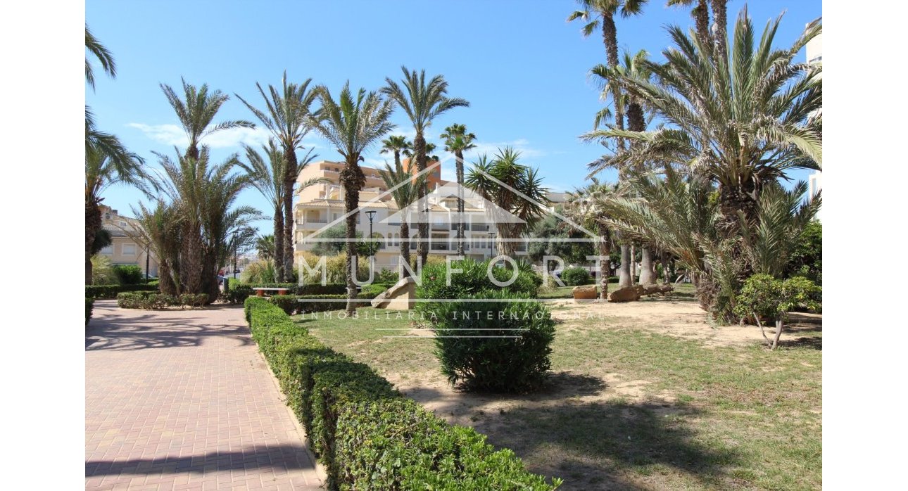 Resale - Villas -
Torrevieja - La Mata - Torrevieja