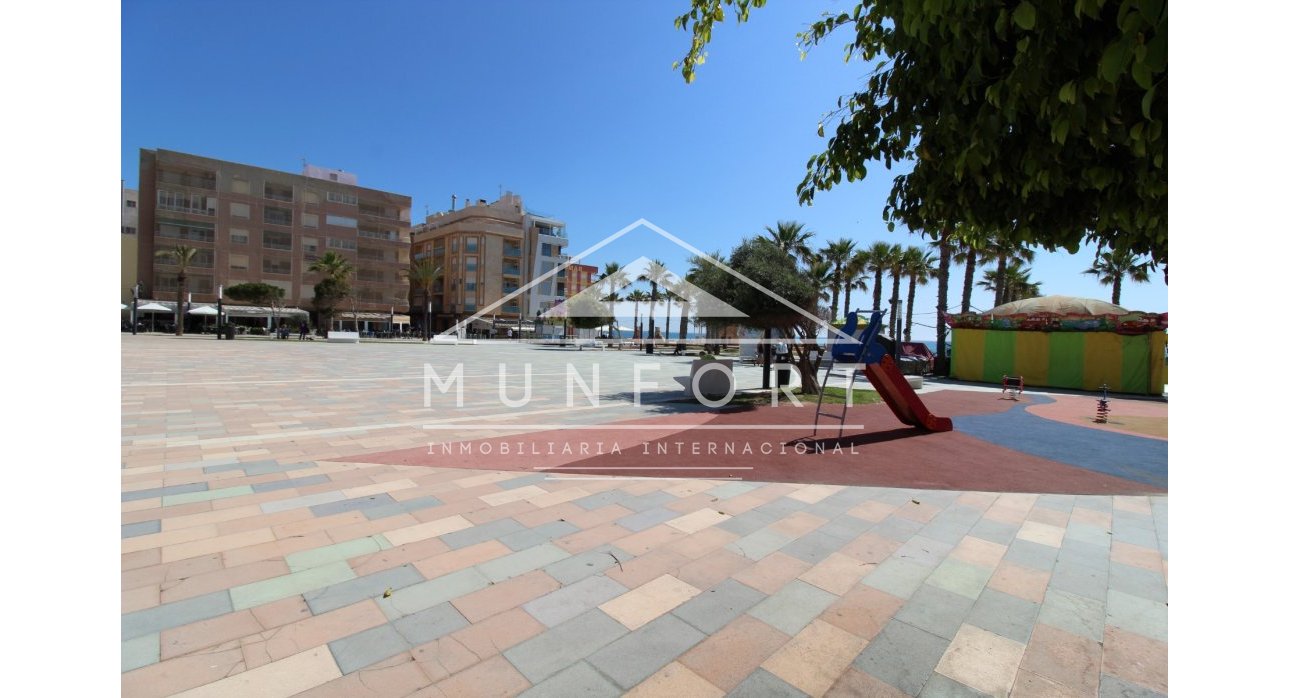 Resale - Villas -
Torrevieja - La Mata - Torrevieja