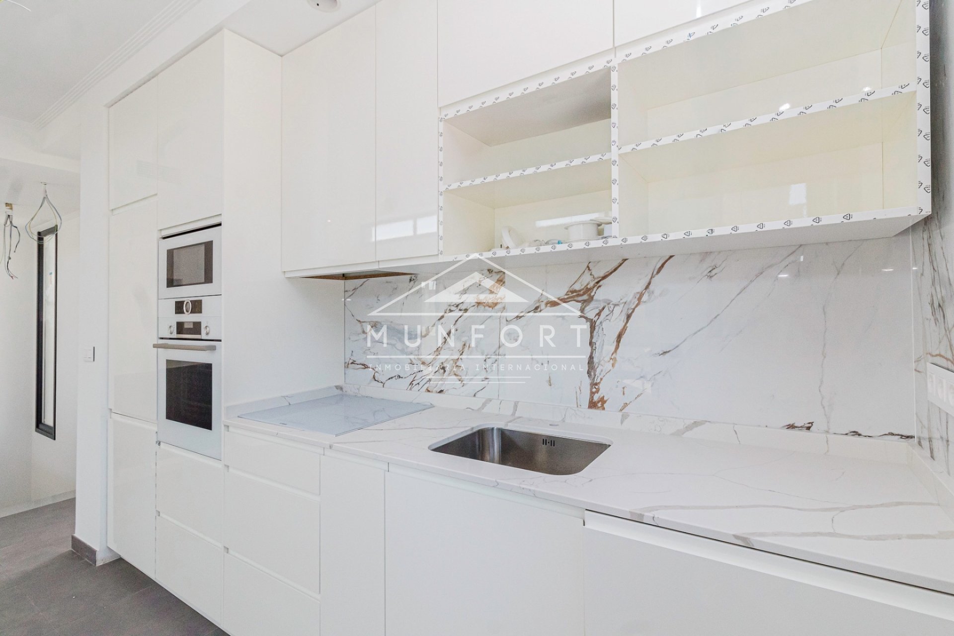 Resale - Villas -
Torrevieja - La Mata - Torrevieja