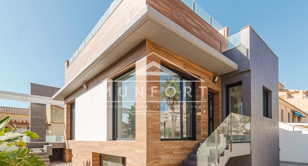 Resale - Villas -
Torrevieja - La Mata - Torrevieja