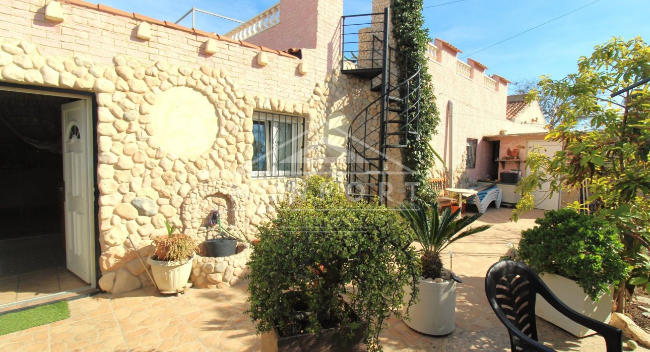 Resale - Villas -
Torrevieja - La Torreta - Torrevieja