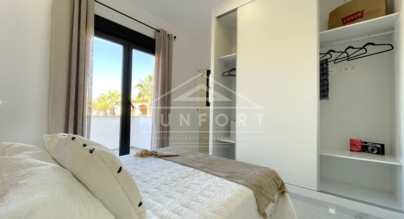 Resale - Villas -
Torrevieja - La Torreta - Torrevieja