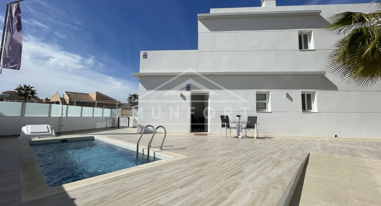 Resale - Villas -
Torrevieja - La Torreta - Torrevieja