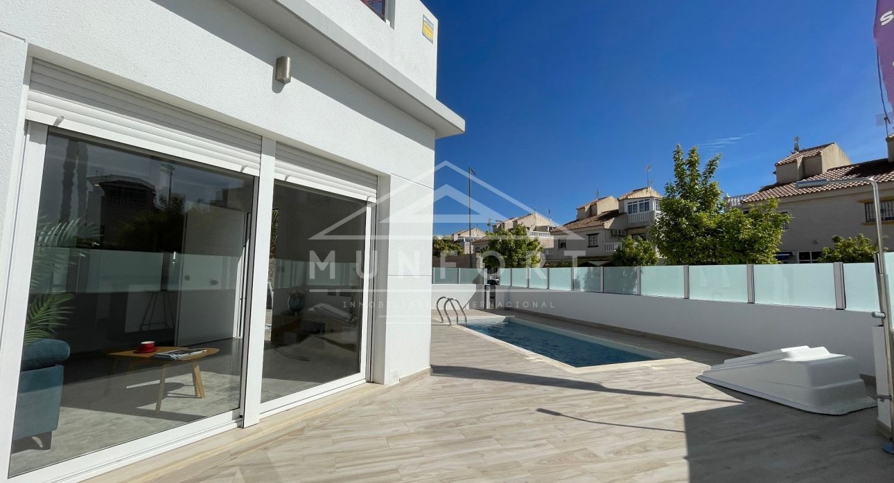 Resale - Villas -
Torrevieja - La Torreta - Torrevieja