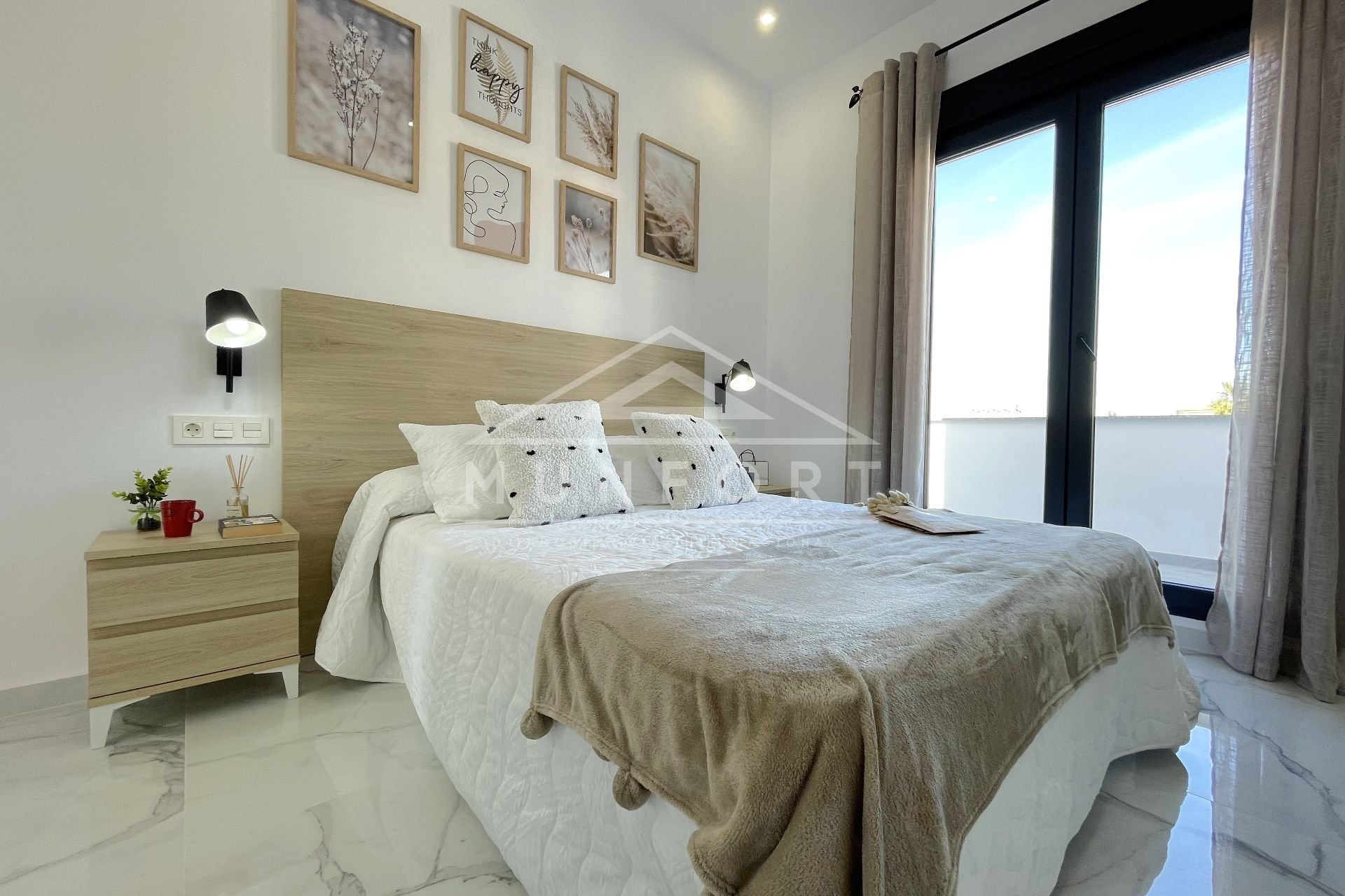 Resale - Villas -
Torrevieja - La Torreta