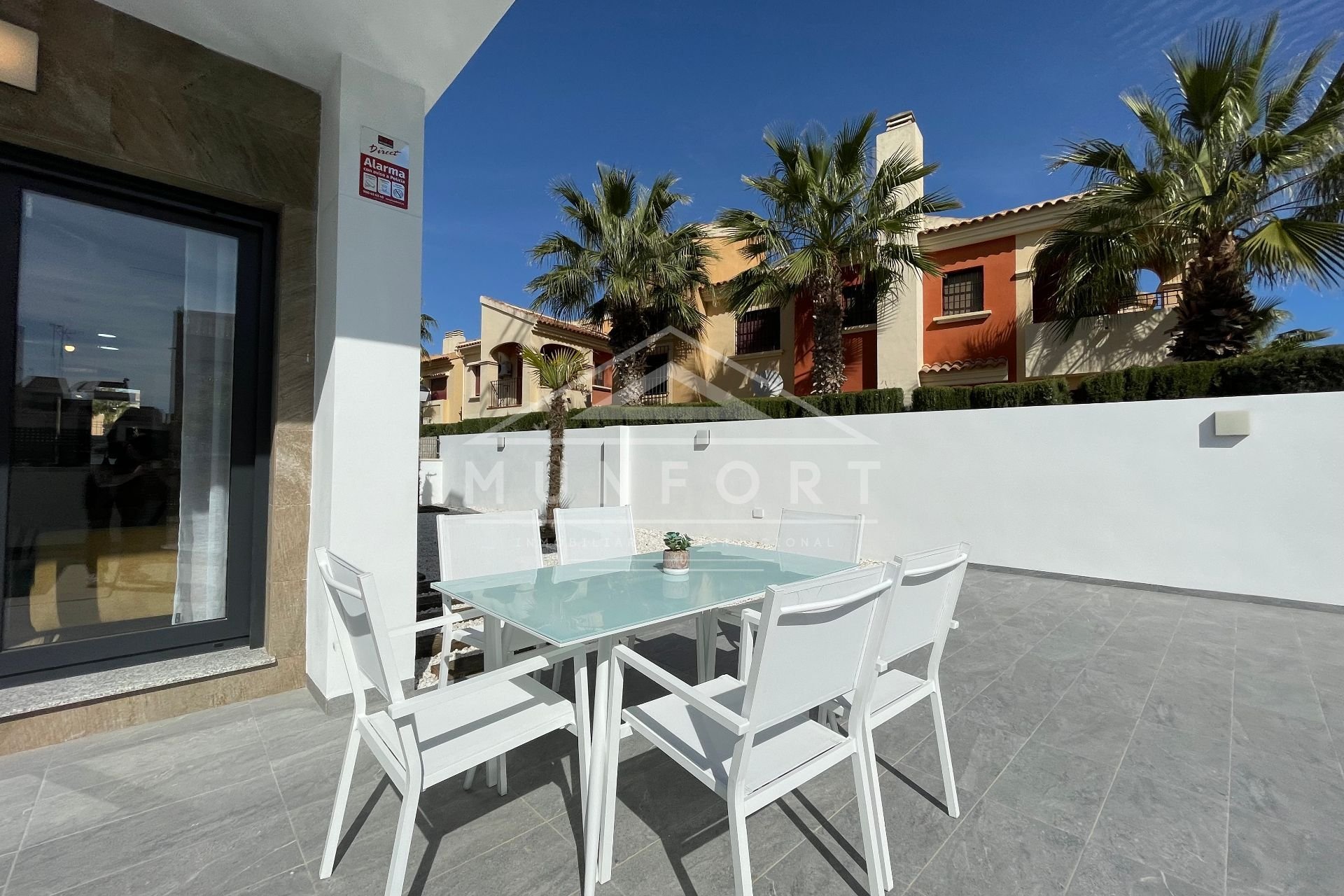 Resale - Villas -
Torrevieja - La Torreta