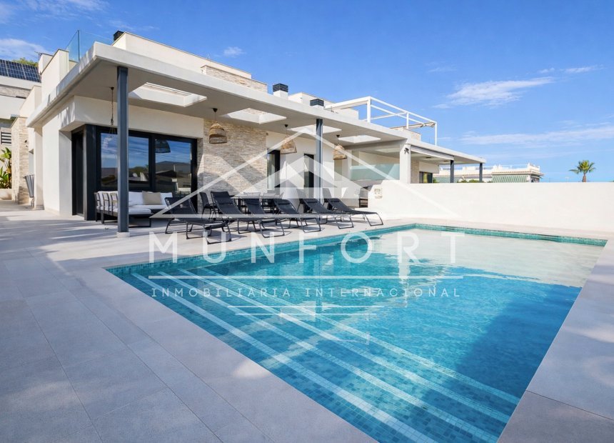 Resale - Villas -
Torrevieja - Los Balcones - Torrevieja
