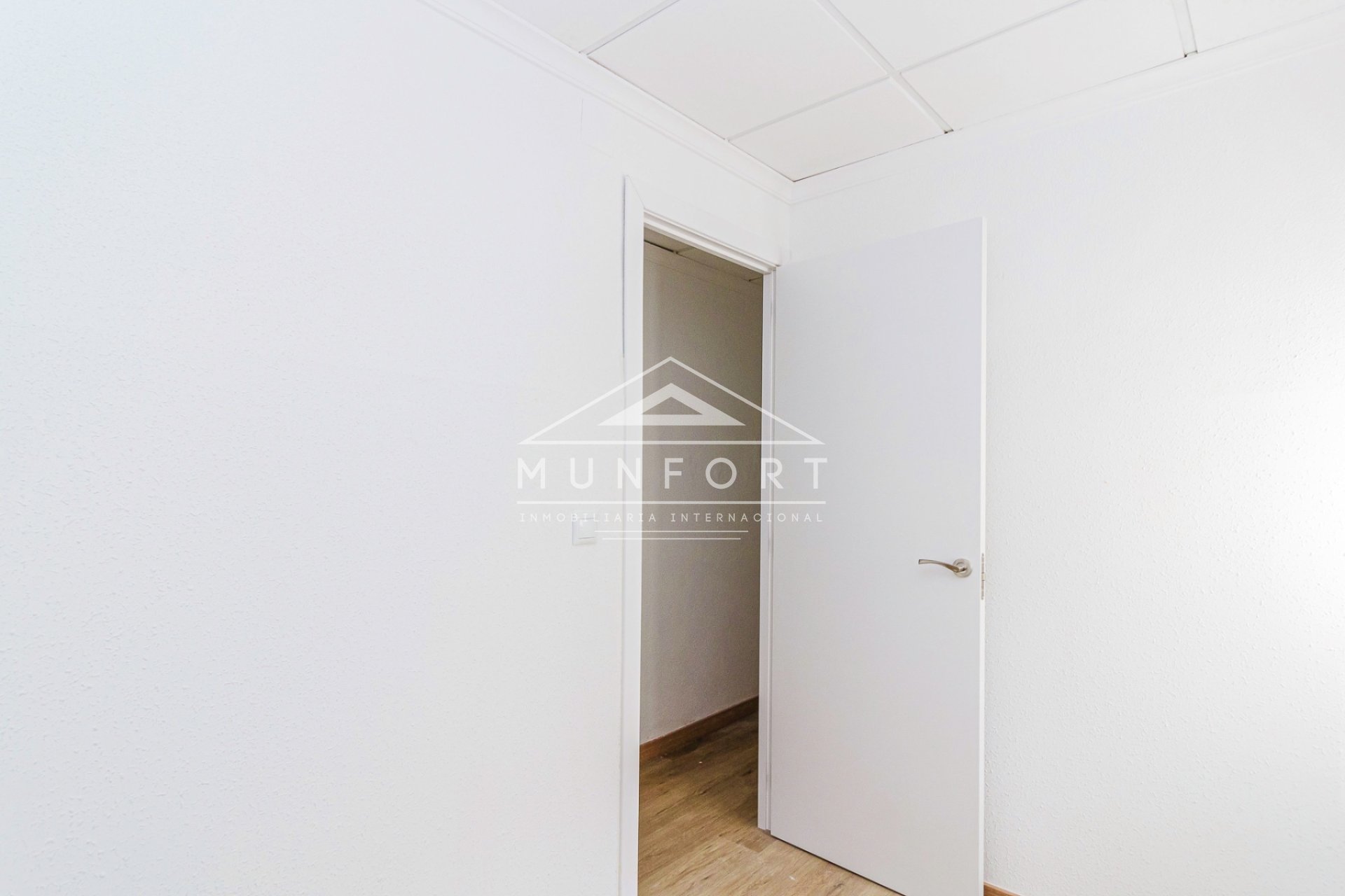 Revente - Appartements -
Los Nietos