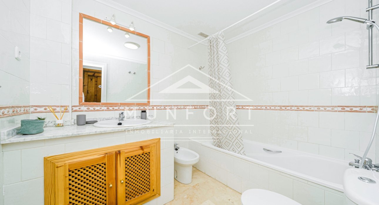 Revente - Appartements -
Orihuela Costa - Villamartín