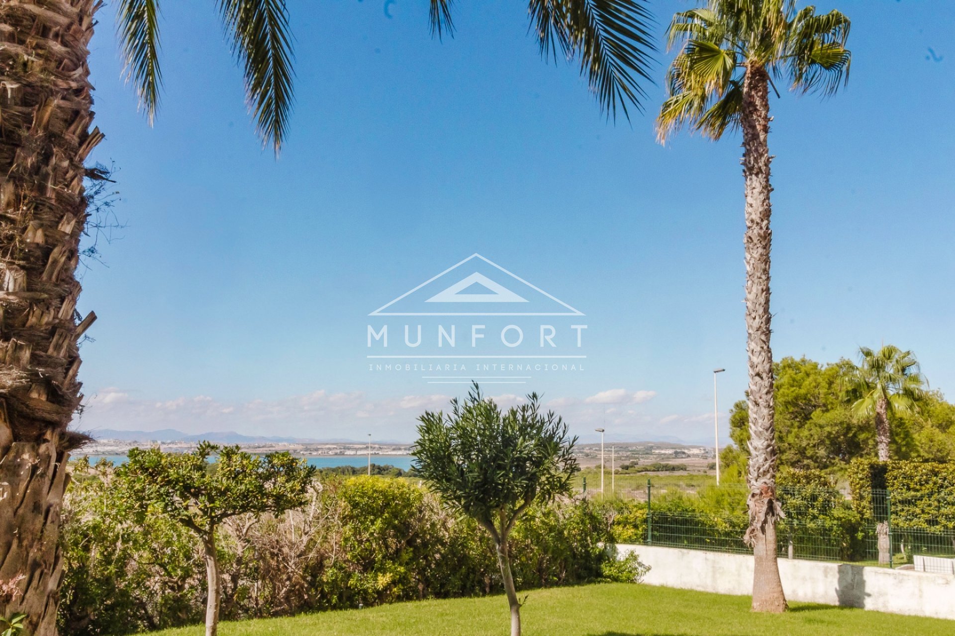 Revente - Appartements -
Torrevieja - La Mata - Torrevieja