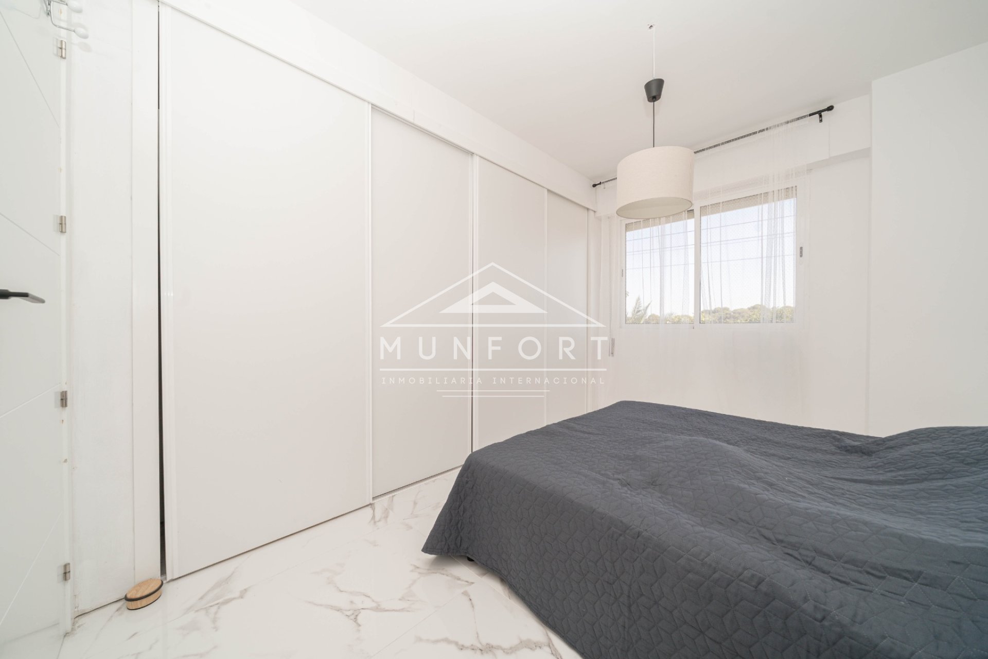 Revente - Appartements -
Torrevieja - Punta Prima