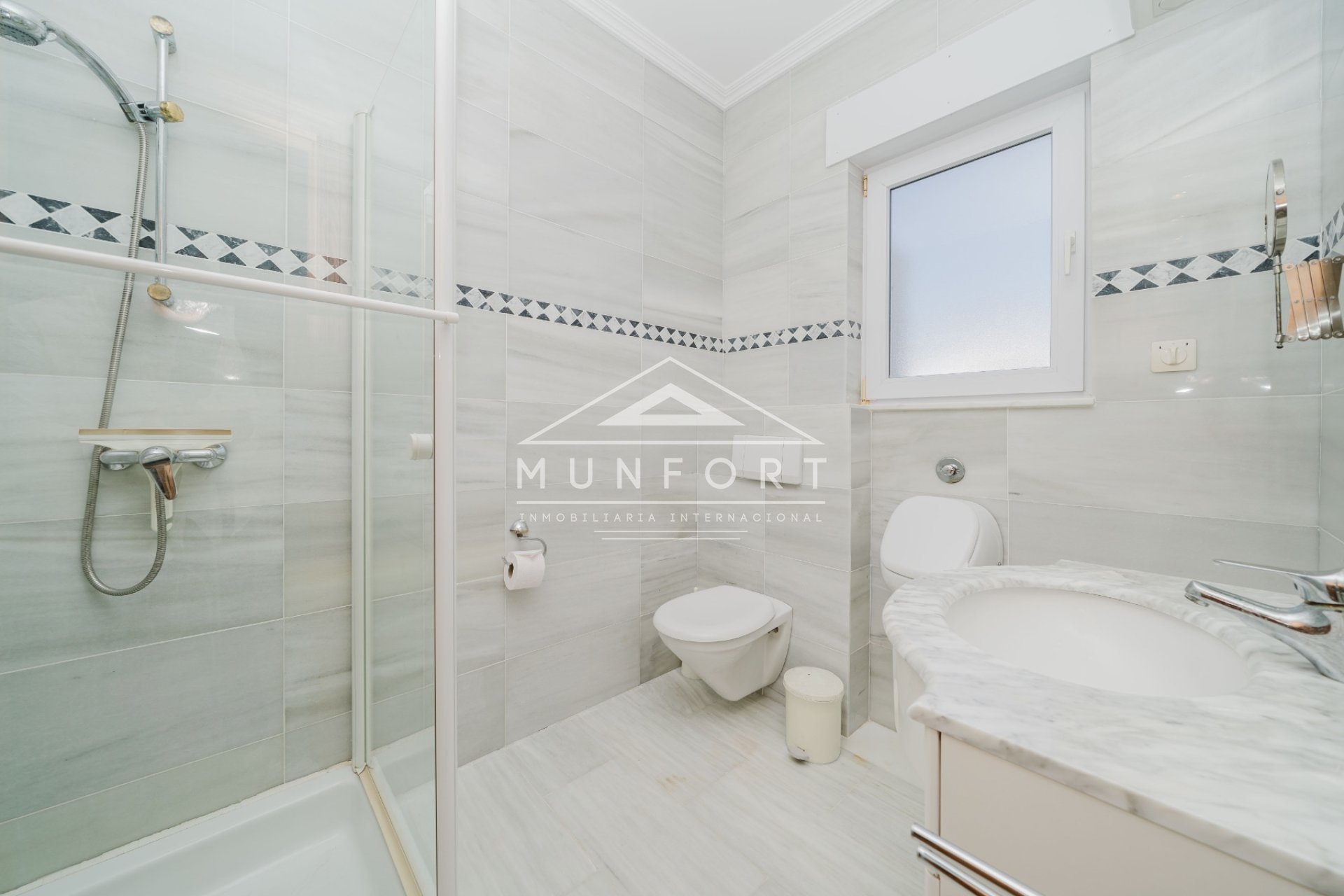 Revente - Bâtiment -
Cartagena - La Manga