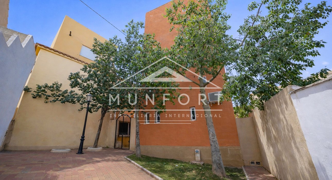 Revente - Bâtiment -
San Miguel de Salinas