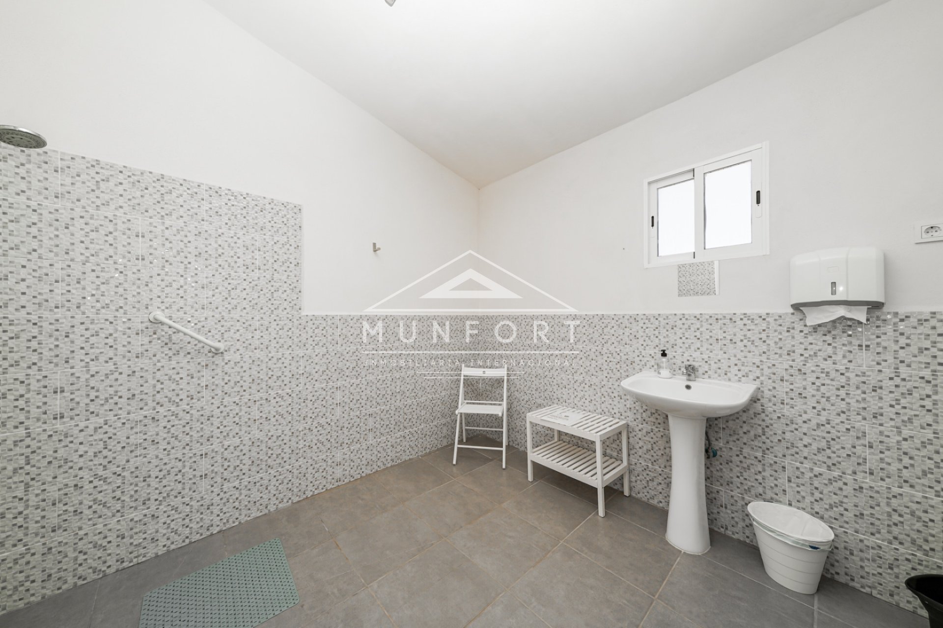 Revente - Locaux commerciaux -
Murcia - GEA Y TRUYOLS