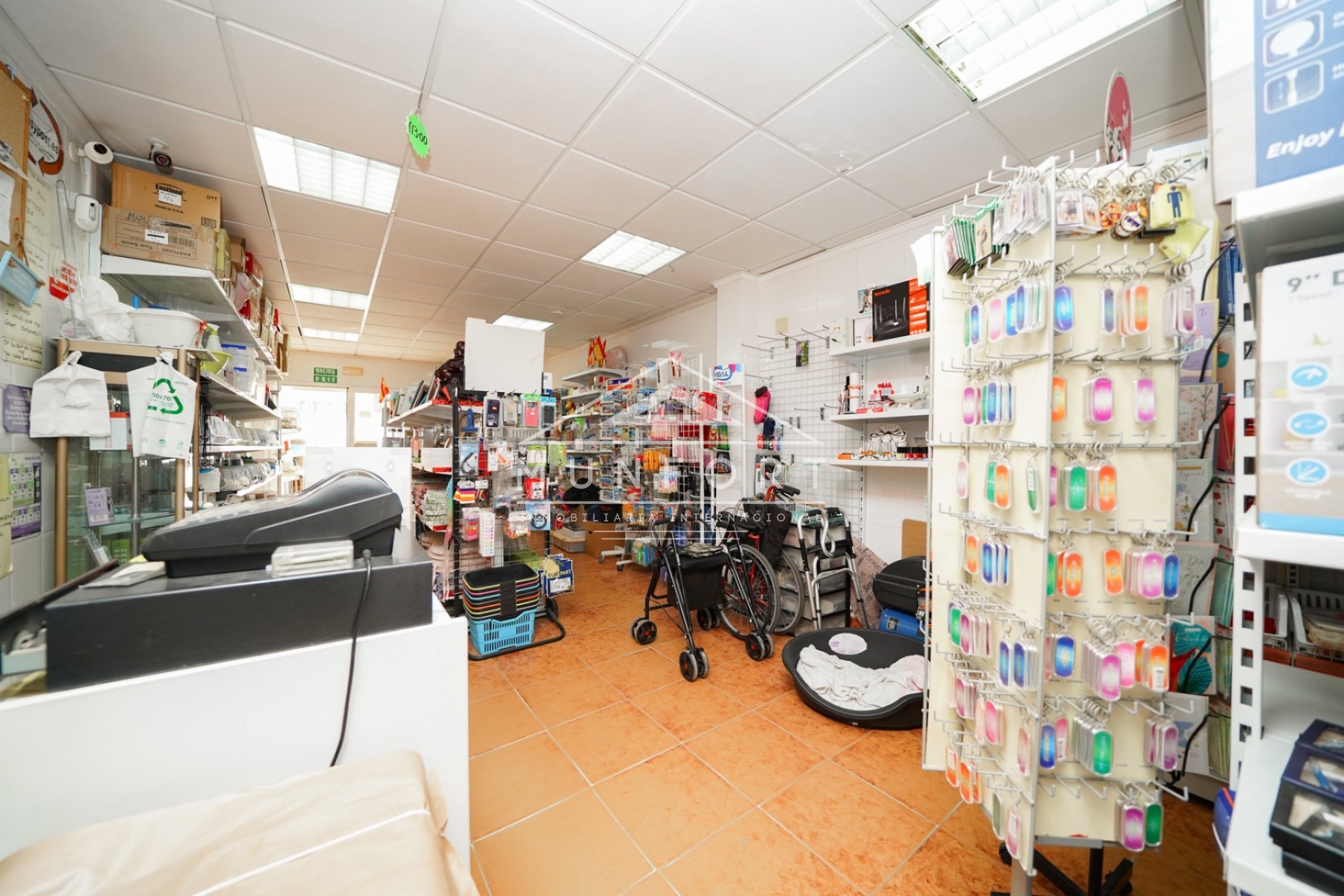 Revente - Locaux commerciaux -
Torrevieja - El Salado - Torrevieja