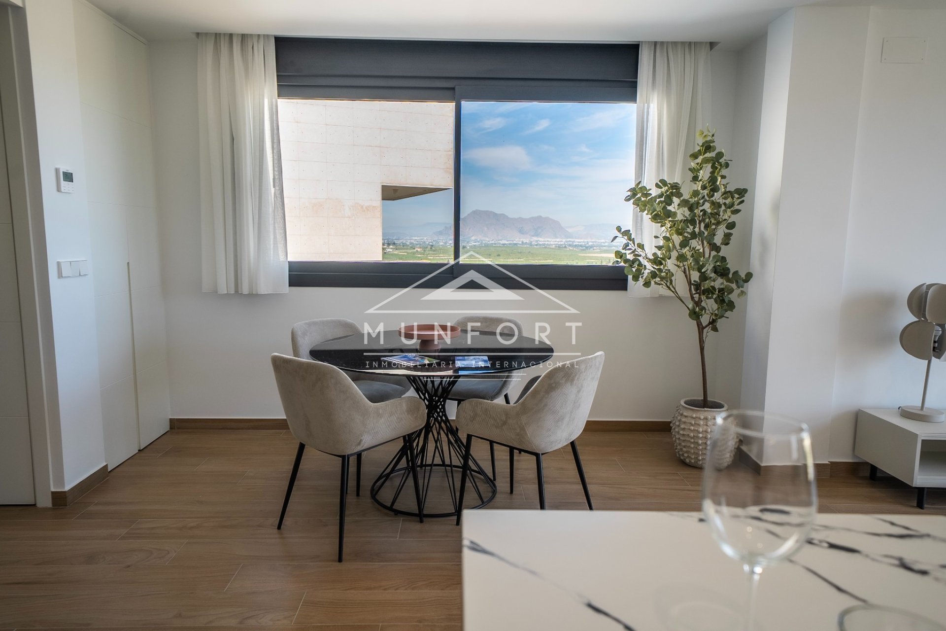 Revente - Maisons mitoyennes -
Algorfa