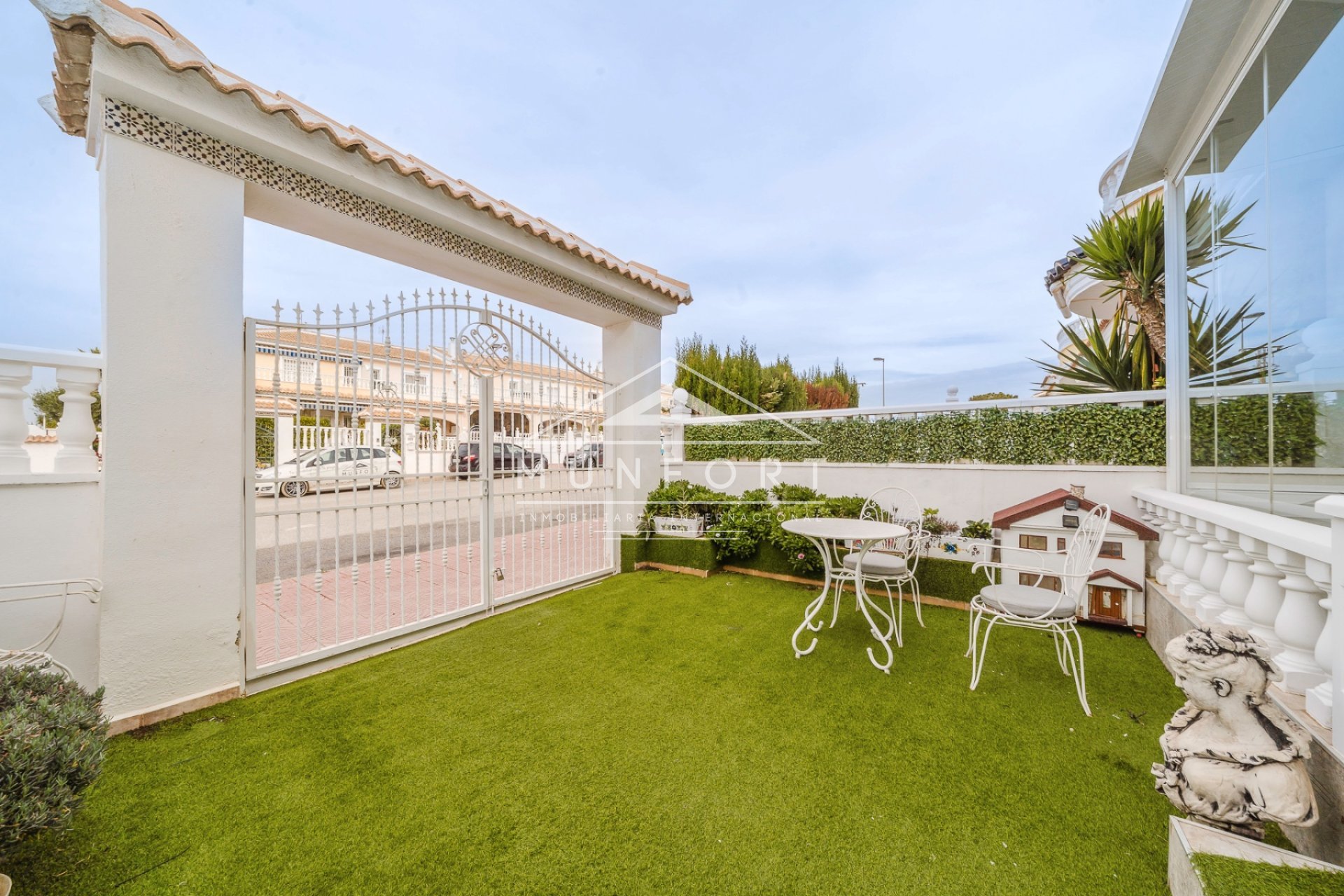 Revente - Maisons mitoyennes -
Benijófar