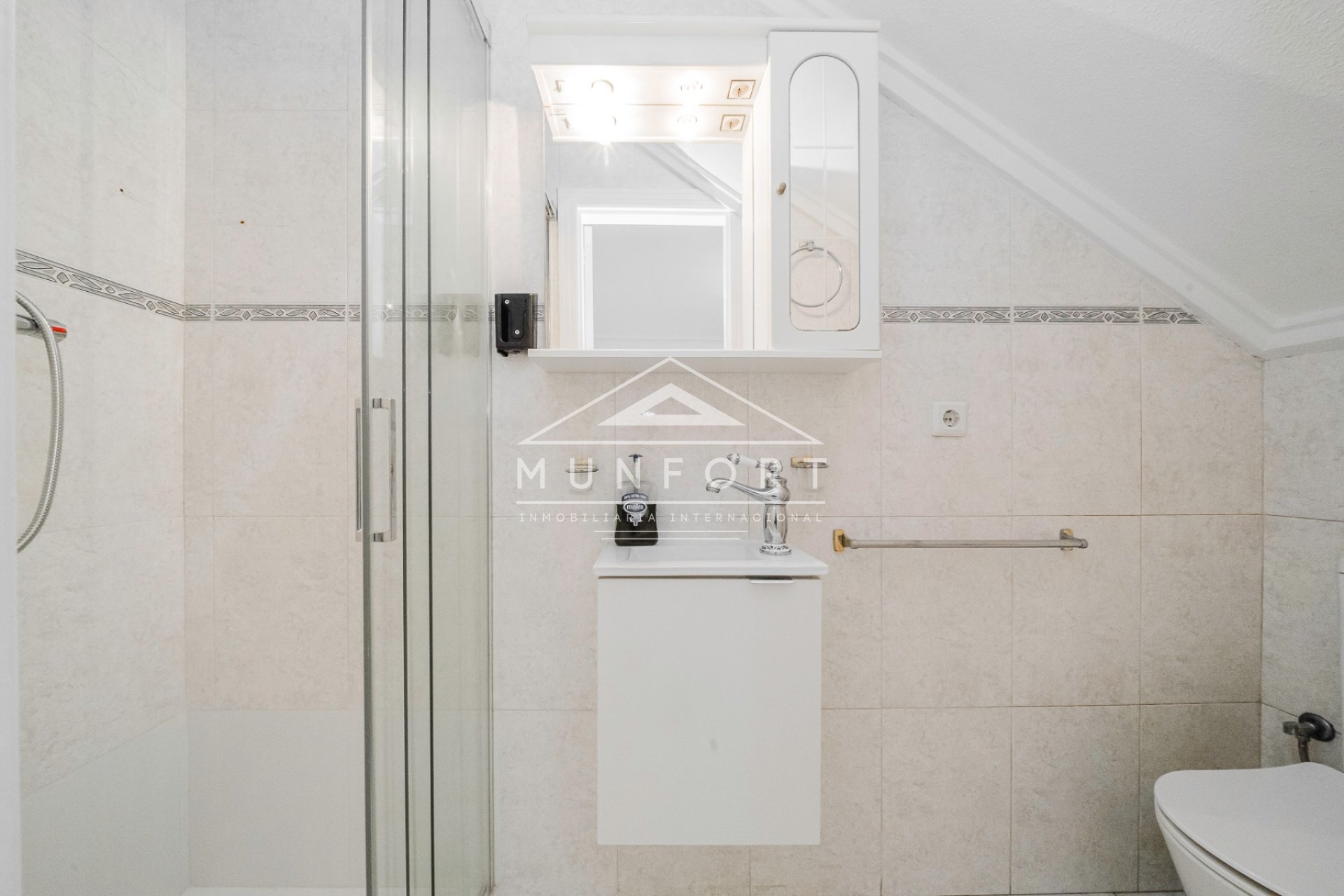 Revente - Maisons mitoyennes -
Benijófar