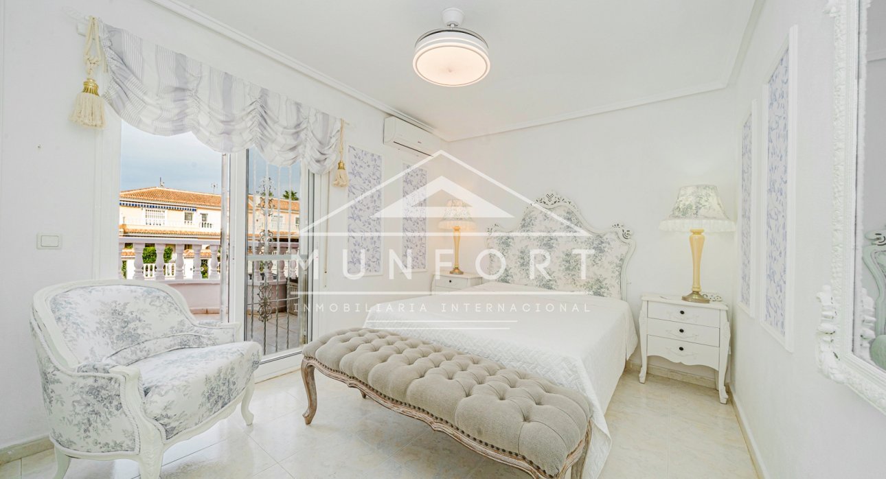 Revente - Maisons mitoyennes -
Benijófar