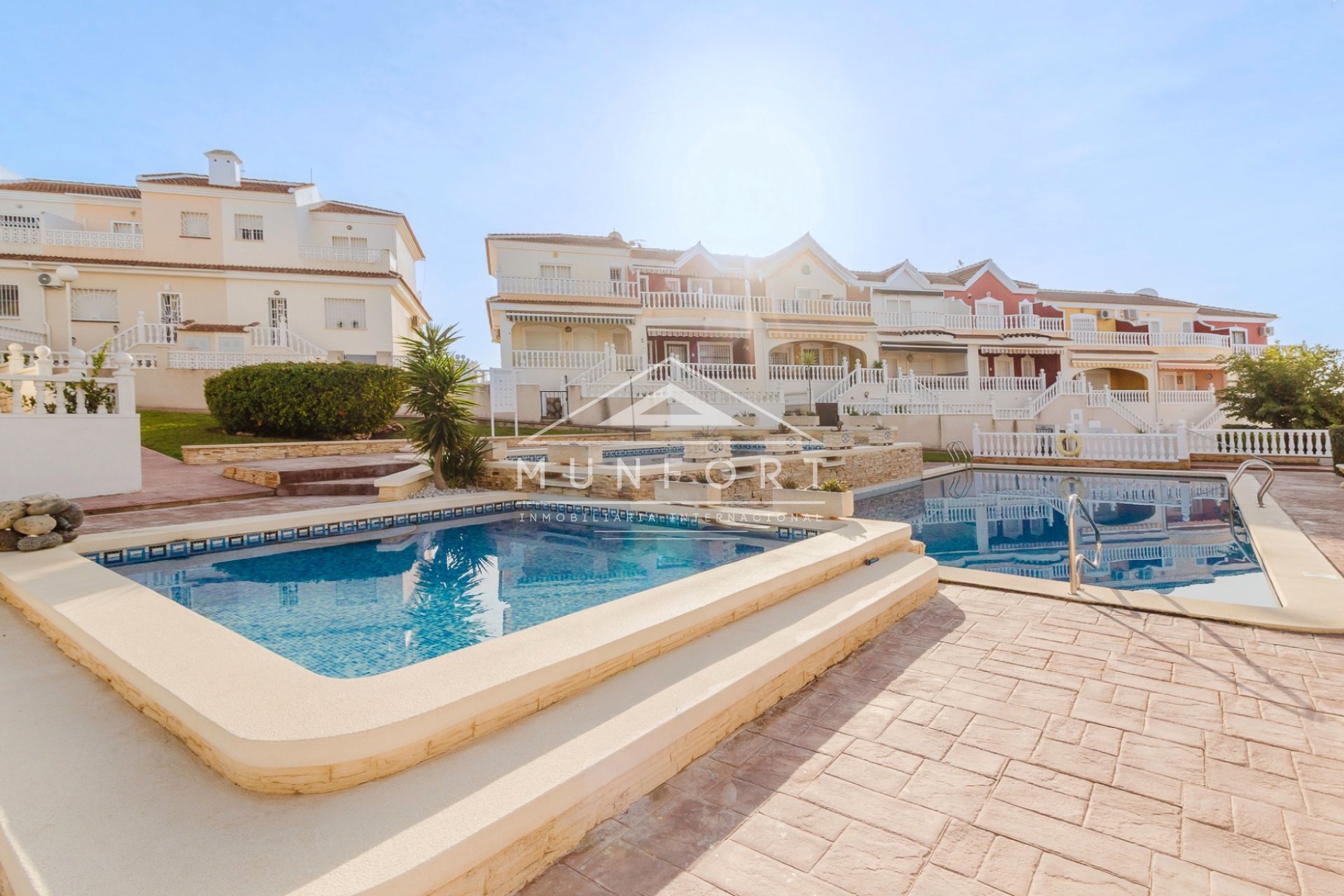 Revente - Maisons mitoyennes -
Benijófar