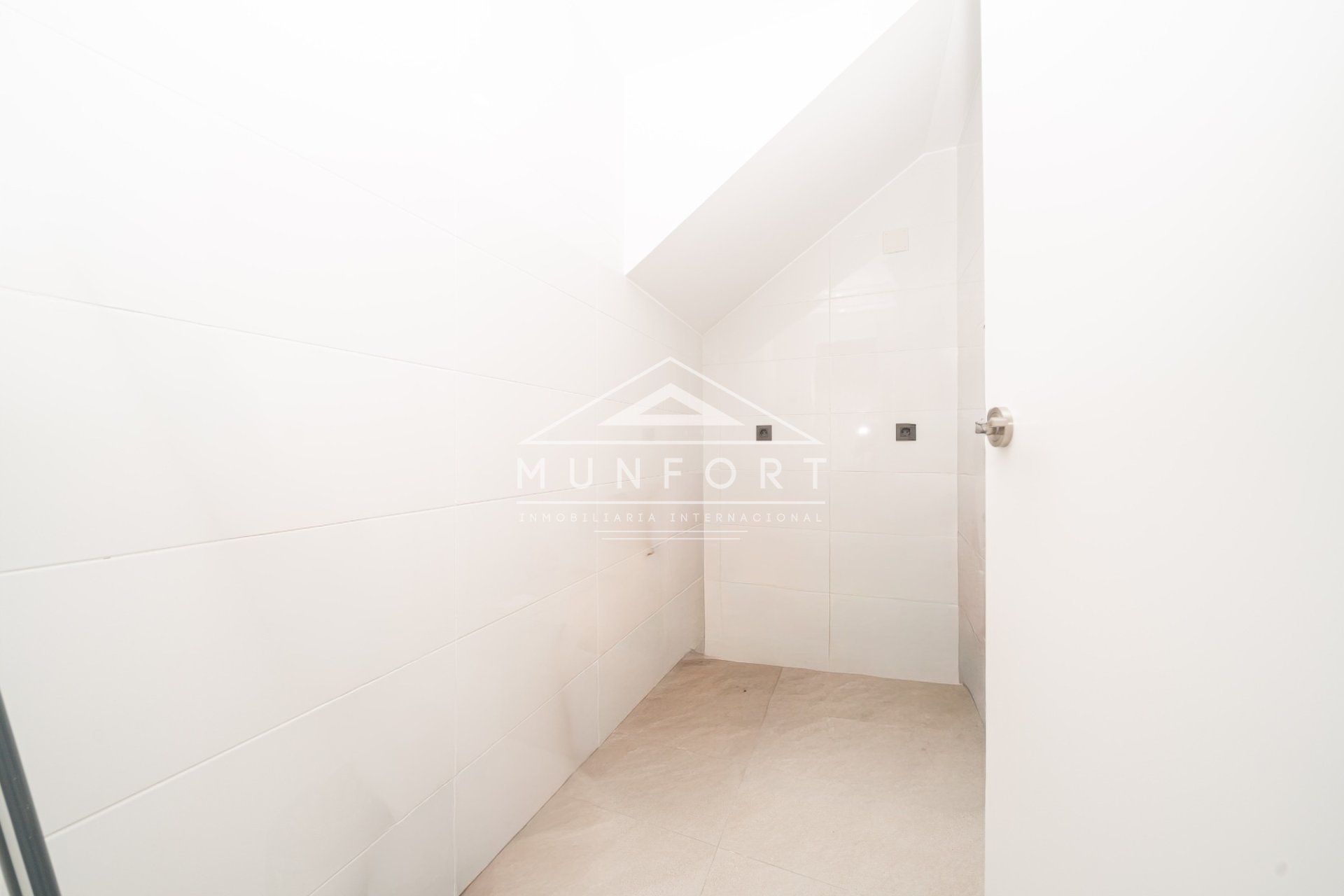 Revente - Maisons mitoyennes -
Benijófar