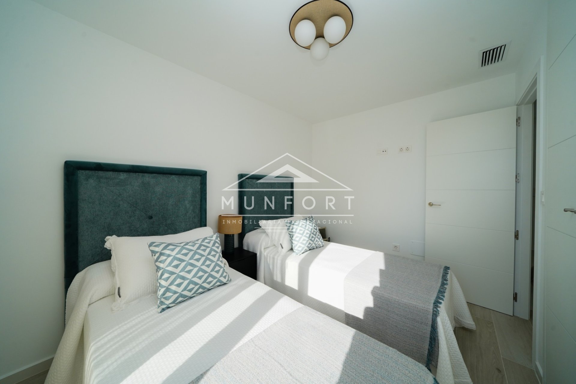 Revente - Maisons mitoyennes -
Murcia - Jerónimo y Avileses