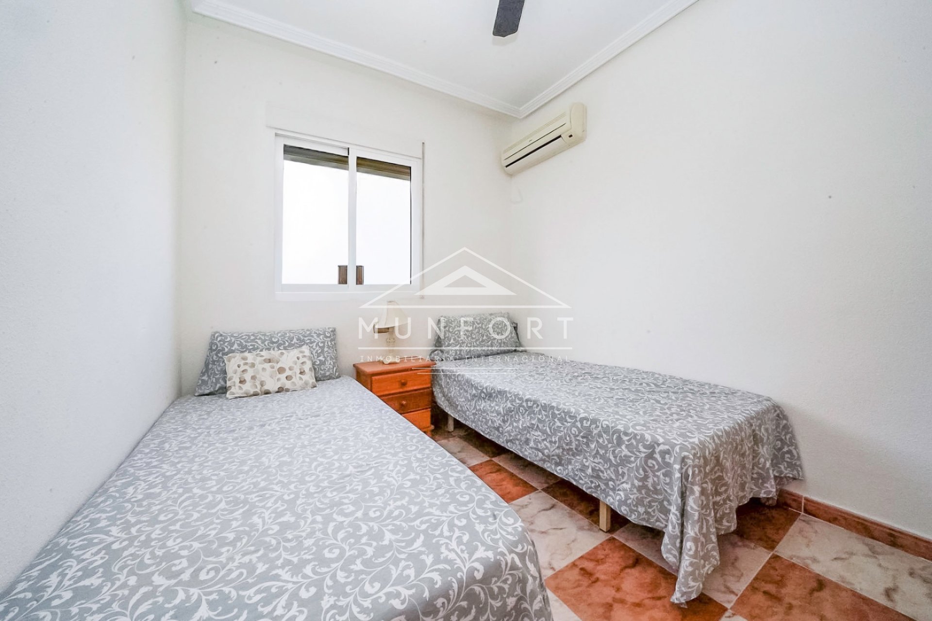 Revente - Maisons mitoyennes -
Orihuela Costa - La Regia