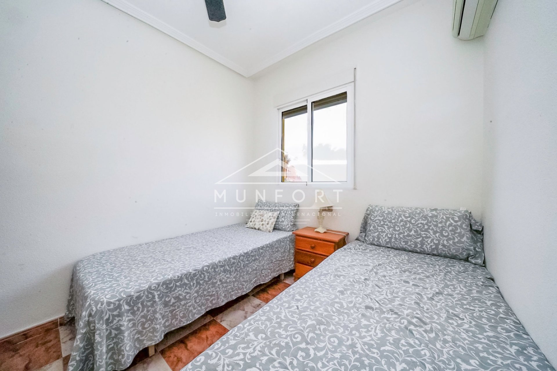 Revente - Maisons mitoyennes -
Orihuela Costa - La Regia