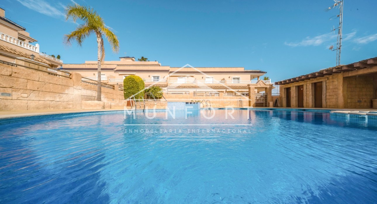 Revente - Maisons mitoyennes -
Orihuela Costa - Villamartin