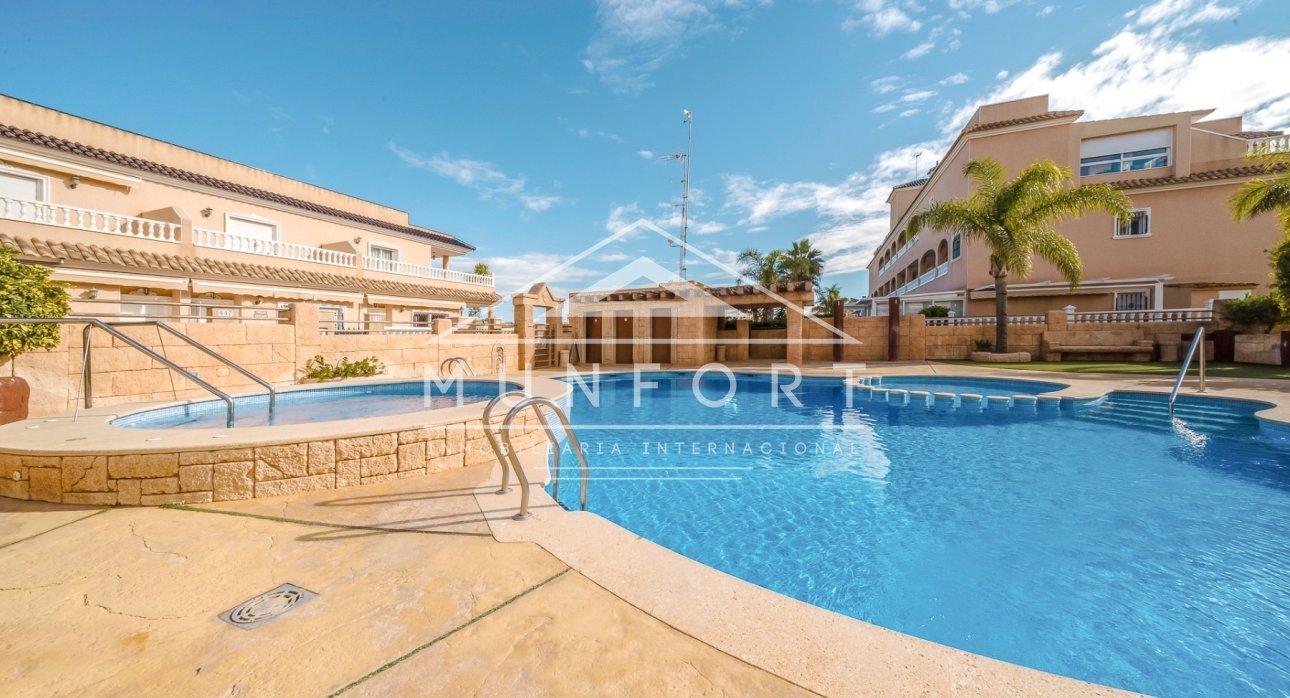 Revente - Maisons mitoyennes -
Orihuela Costa - Villamartin