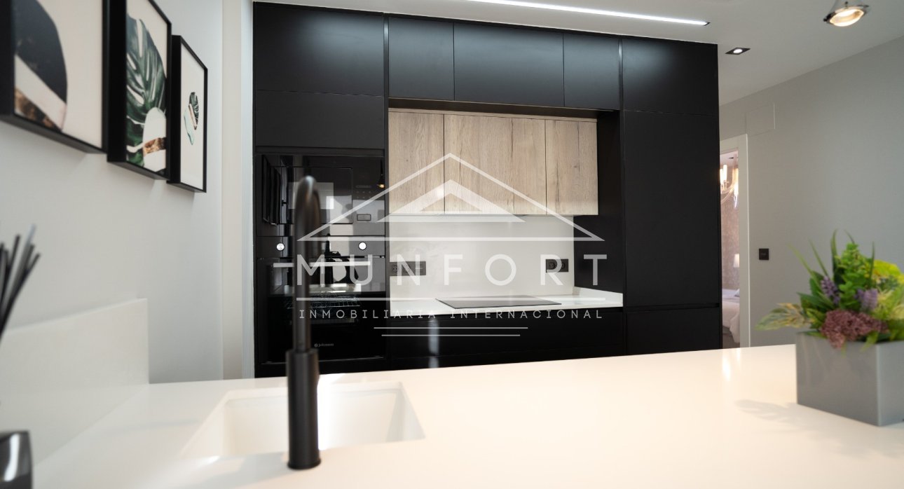 Revente - Maisons mitoyennes -
Orihuela