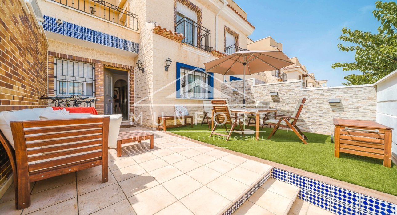 Revente - Maisons mitoyennes -
Pilar de la Horadada - Torre de la Horadada