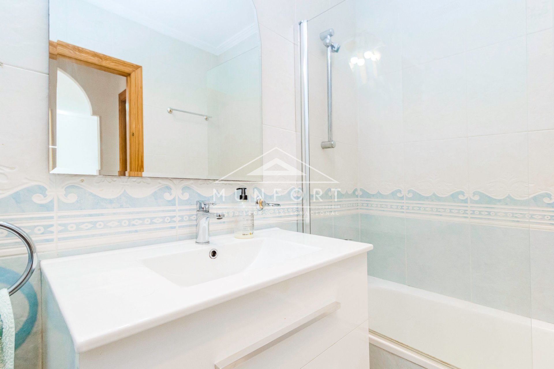 Revente - Maisons mitoyennes -
Pilar de la Horadada - Torre de la Horadada