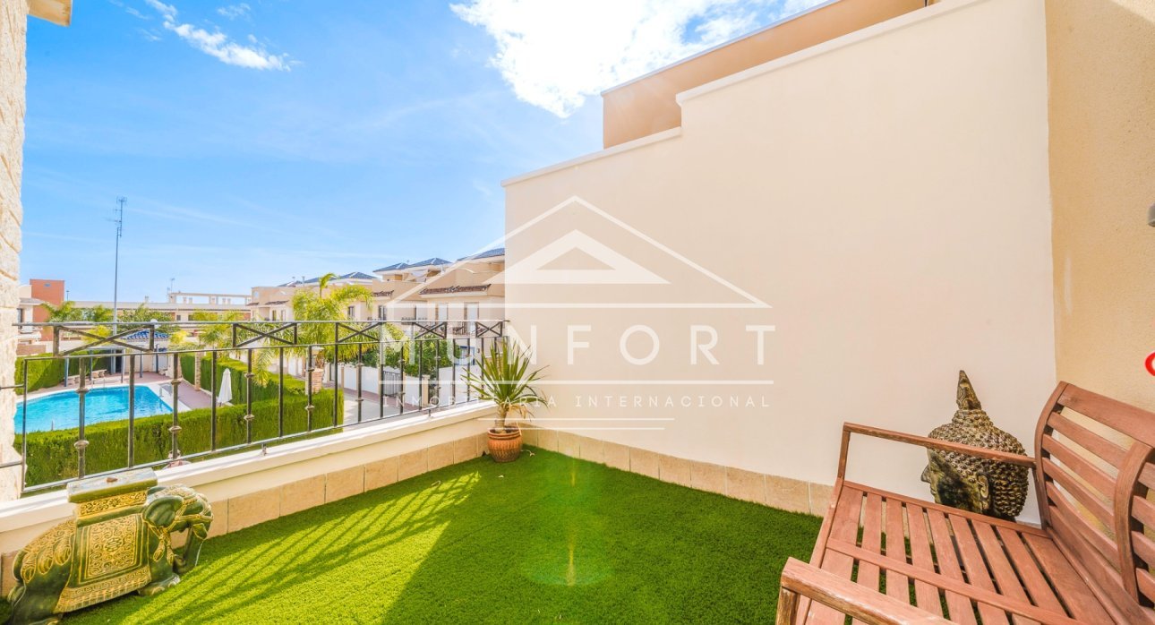 Revente - Maisons mitoyennes -
Pilar de la Horadada - Torre de la Horadada