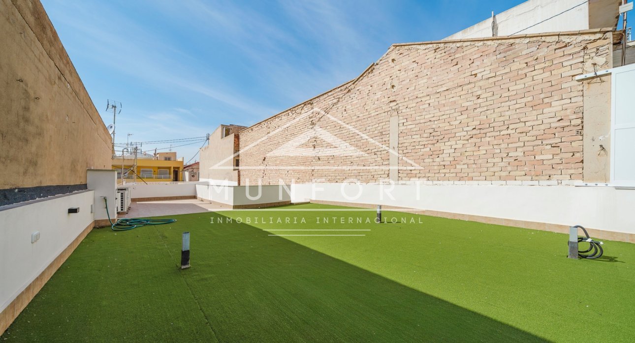 Revente - Maisons mitoyennes -
Pilar de la Horadada - Torre de la Horadada