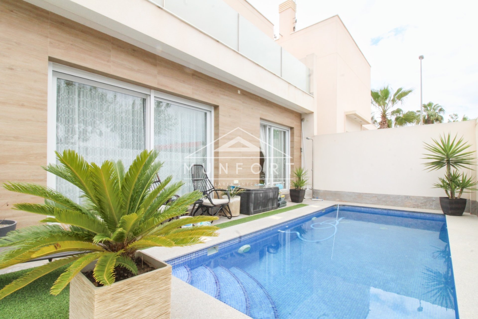 Revente - Maisons mitoyennes -
Pilar de la Horadada