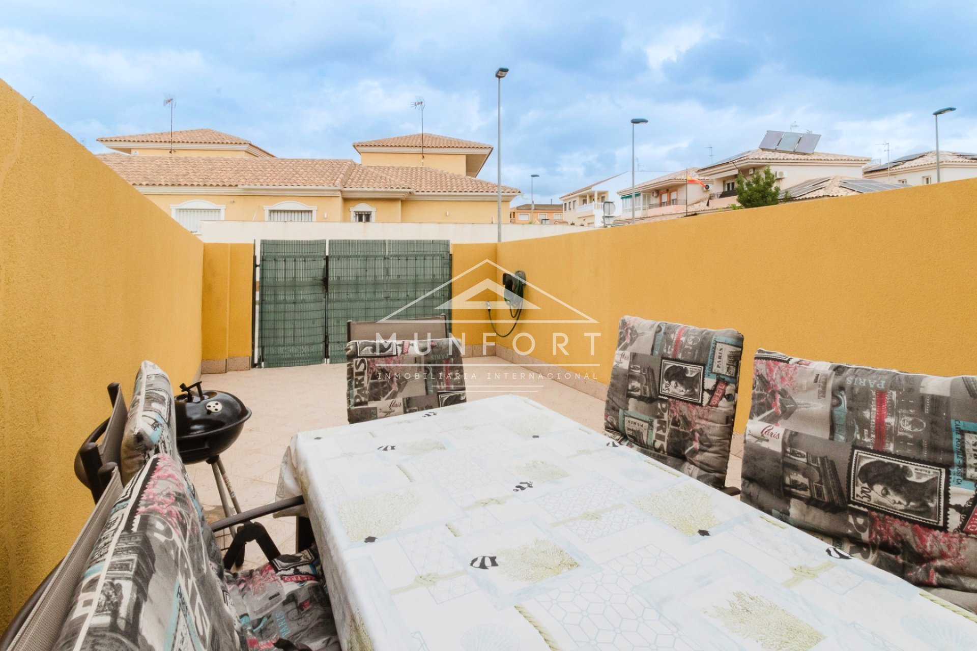 Revente - Maisons mitoyennes -
San Javier