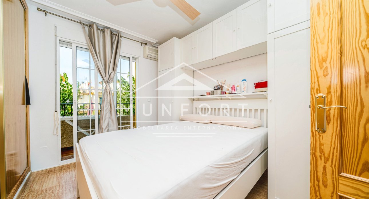 Revente - Maisons mitoyennes -
San Javier