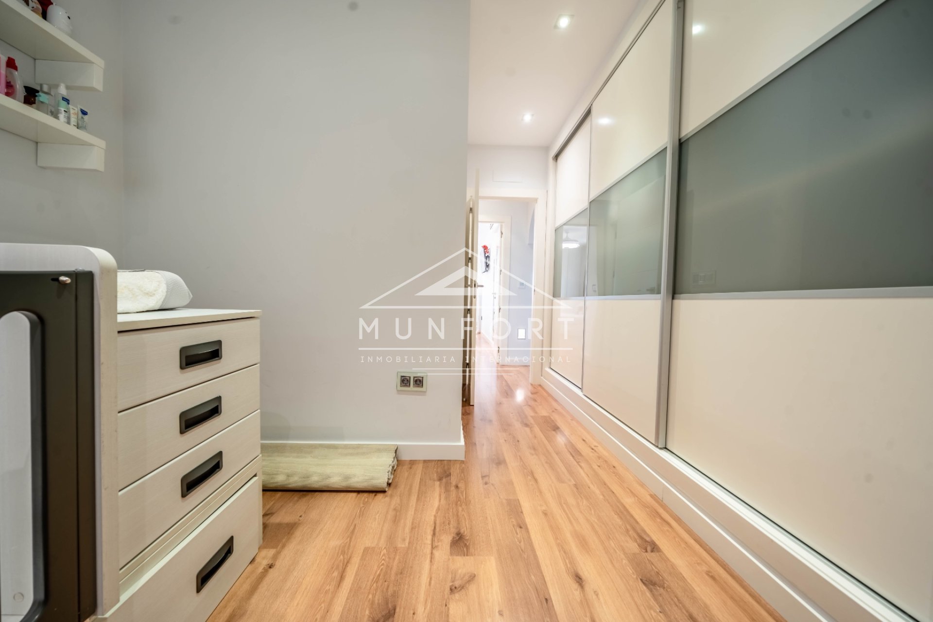 Revente - Maisons mitoyennes -
San Javier