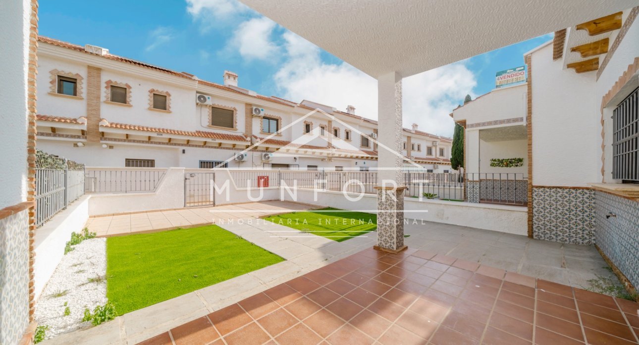 Revente - Maisons mitoyennes -
San Miguel de Salinas - Ciudad de las Comunicaciones