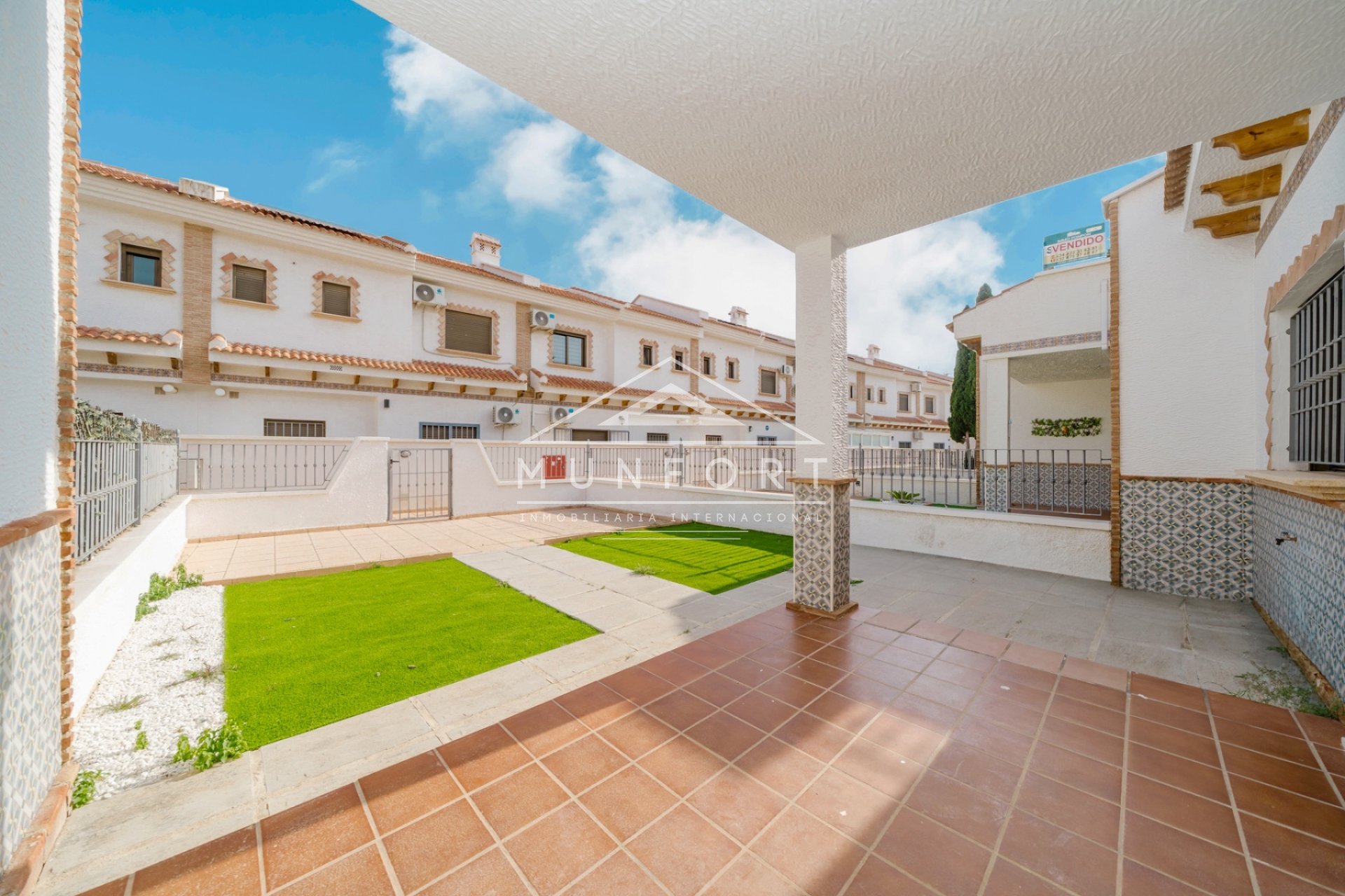 Revente - Maisons mitoyennes -
San Miguel de Salinas - Ciudad de las Comunicaciones