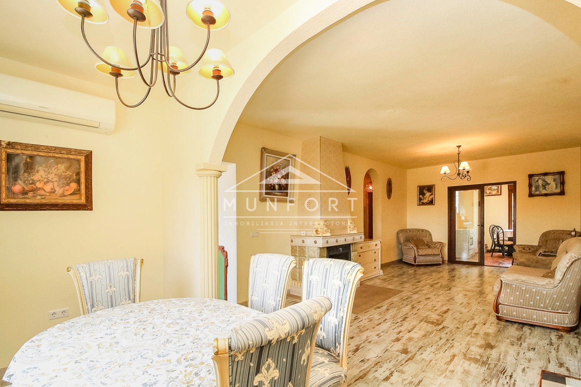 Revente - Maisons mitoyennes -
Torrevieja