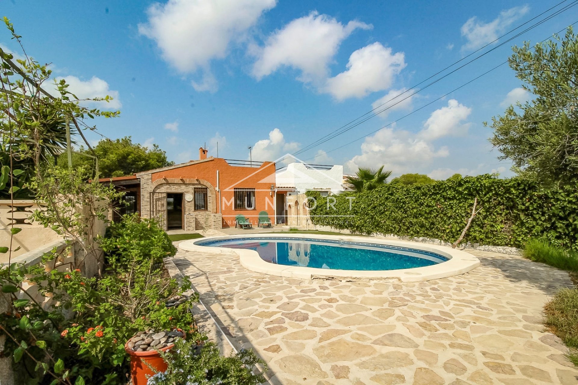 Revente - Maisons mitoyennes -
Torrevieja