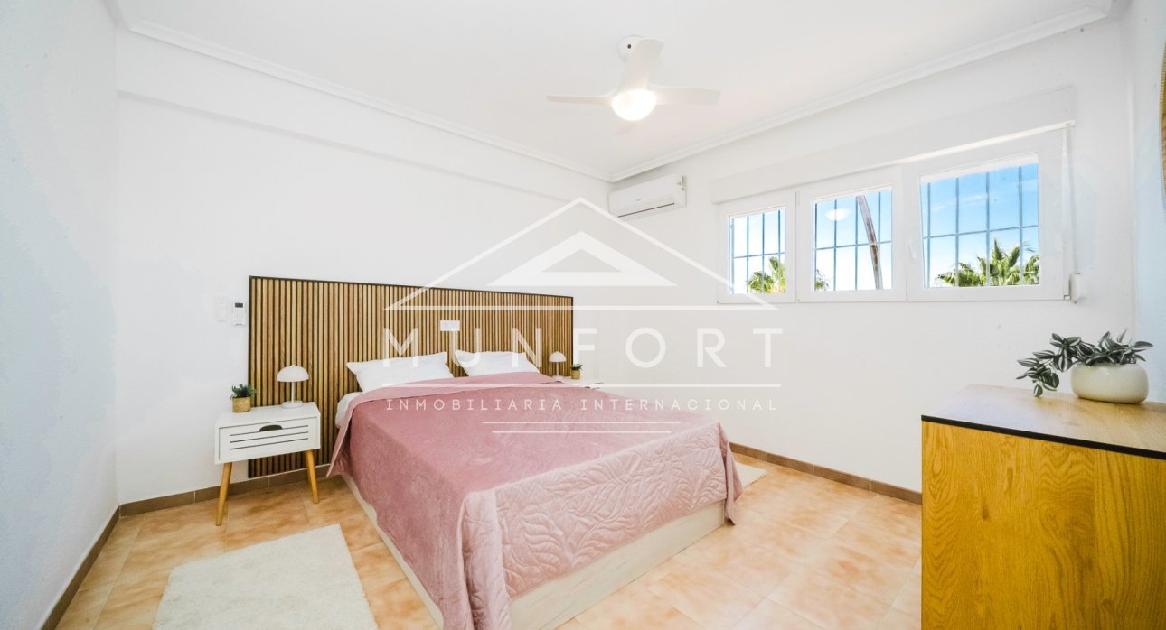 Revente - Penthouses -
Orihuela Costa - Punta Prima