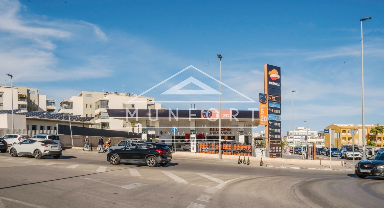 Revente - Penthouses -
Orihuela Costa - Villamartín