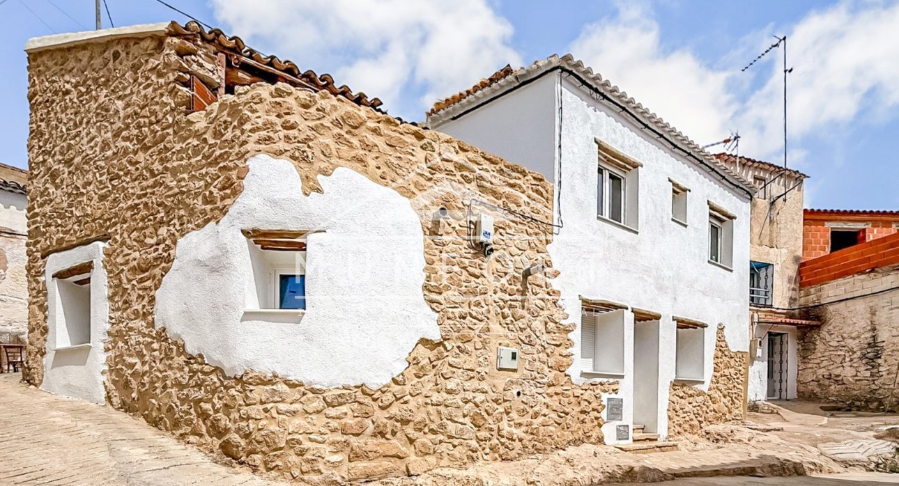 Revente - Villas -
Albacete - Elche de la Sierra/Villares