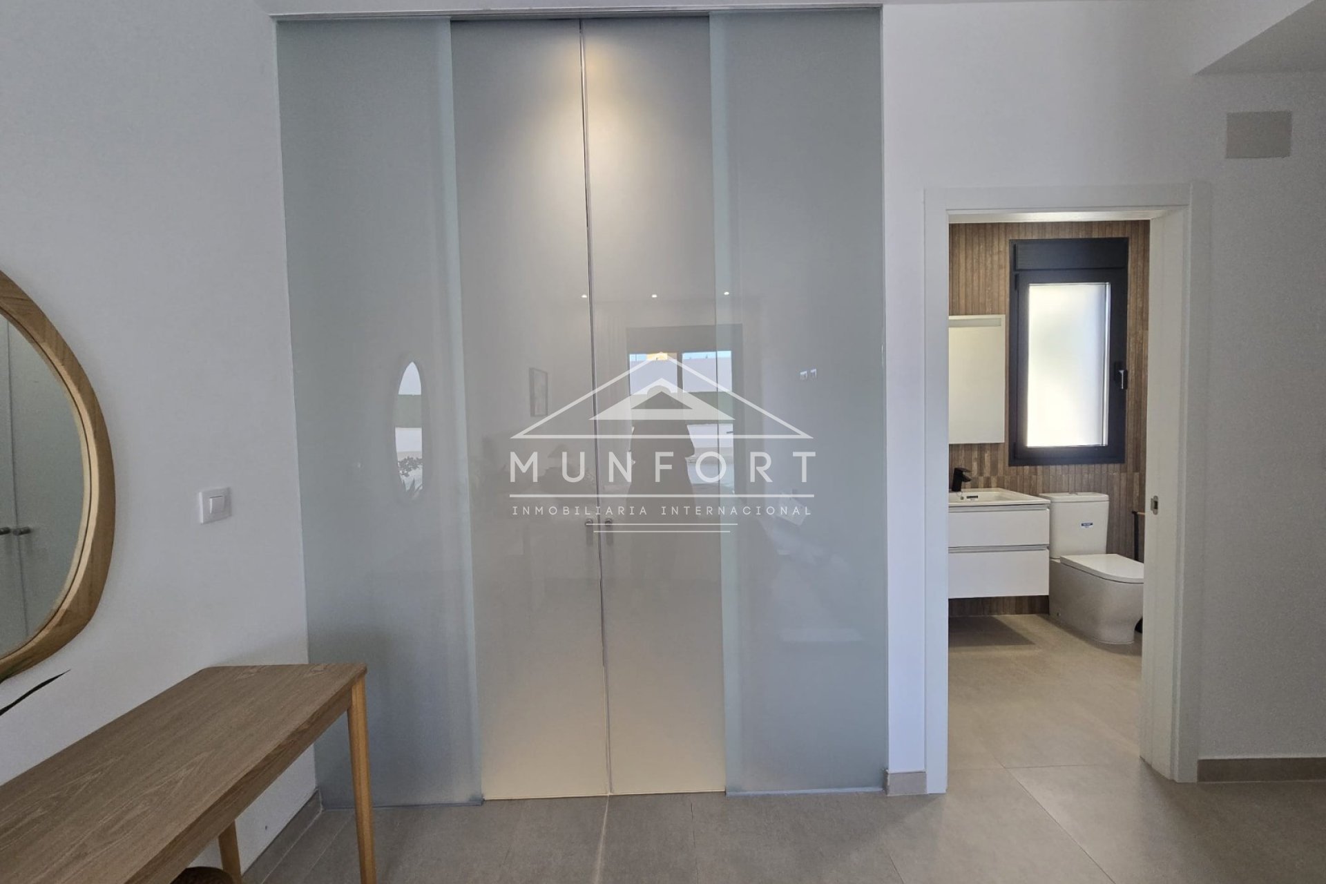 Revente - Villas -
Almeria