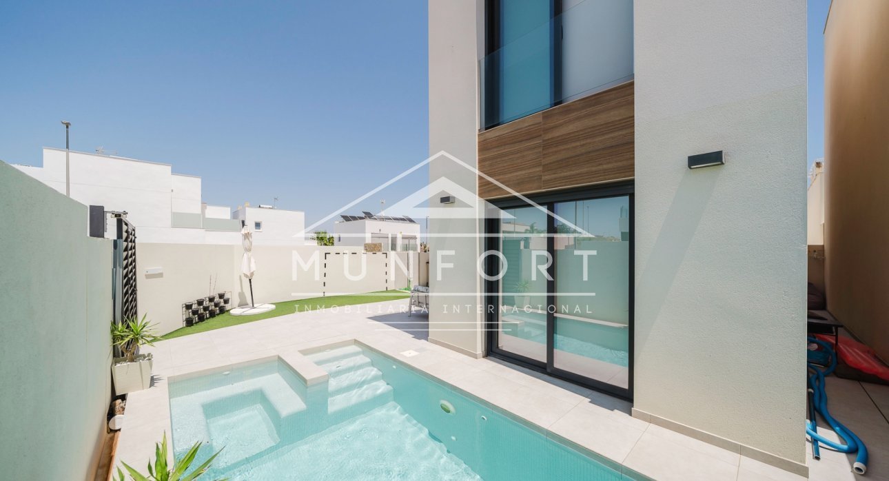 Revente - Villas -
Benijófar